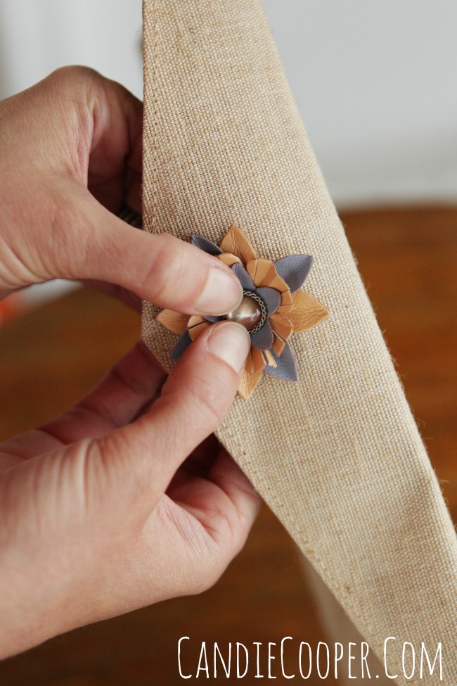 Embellishing a linen purse with Leather Cord USA flowers