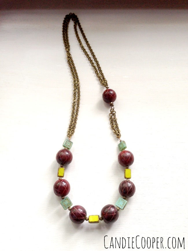 How to Make a Bead and Chain Necklace